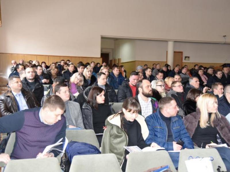 Учасники семінару отримали сертифікати про підвищення кваліфікації… Учасники семінару отримали сертифікати про підвищення кваліфікації…